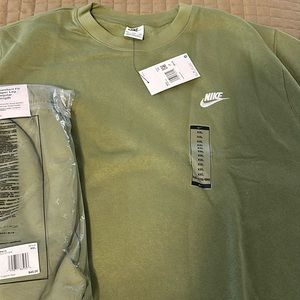 Brand New Nike Fleece Set 2XL